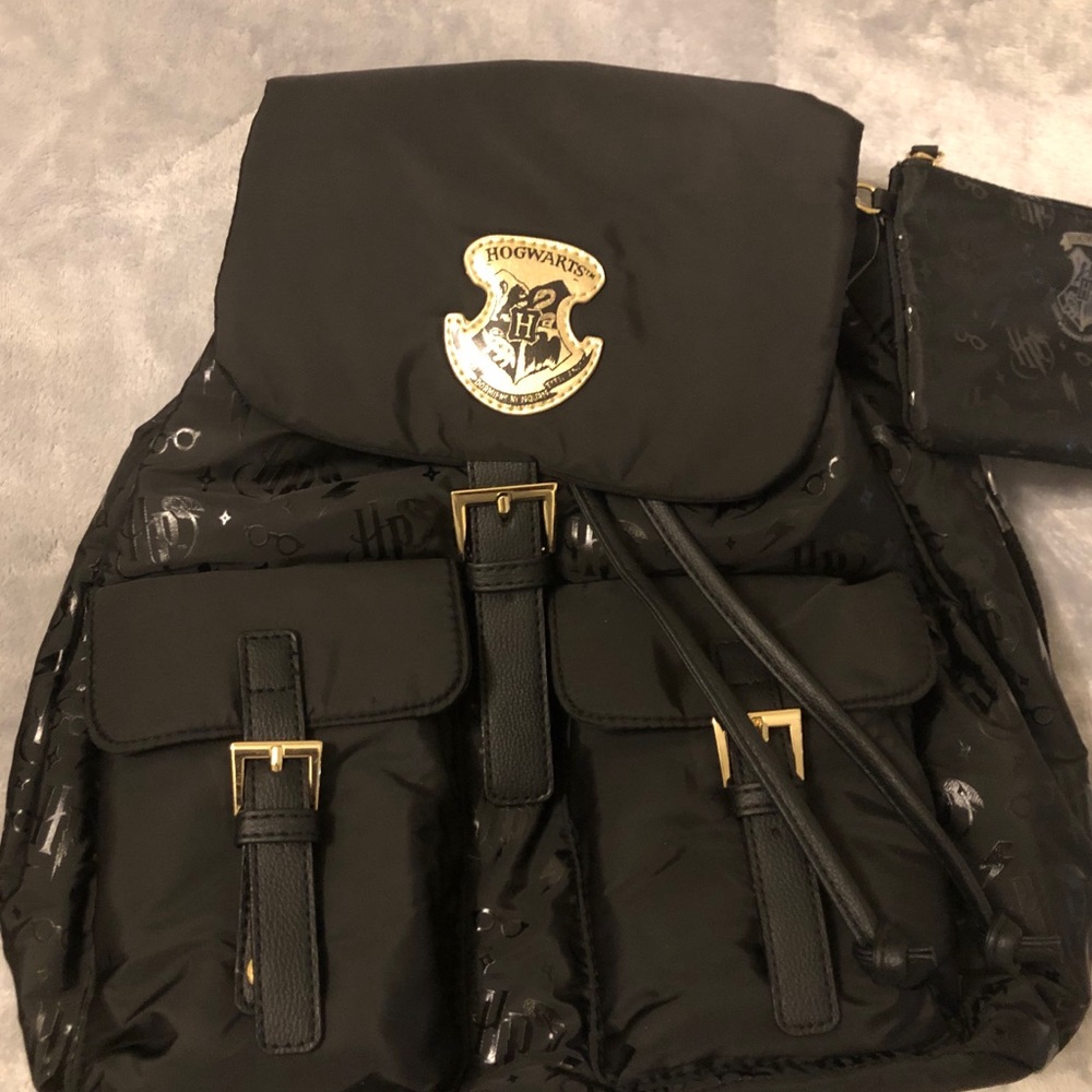 Black Nylon Harry Potter Hogwarts Backpack Primark - Picture 2 of 7